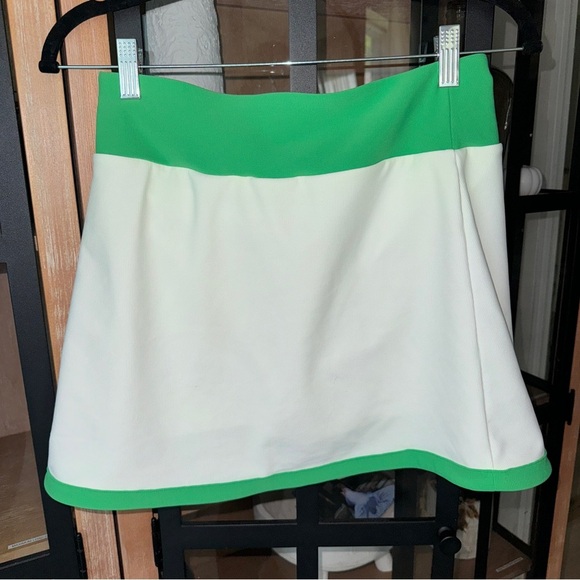 Kyodan Golf Tennis Skirt kelly Green colorblock contrast Skort asymmetrical mini - Picture 2 of 5